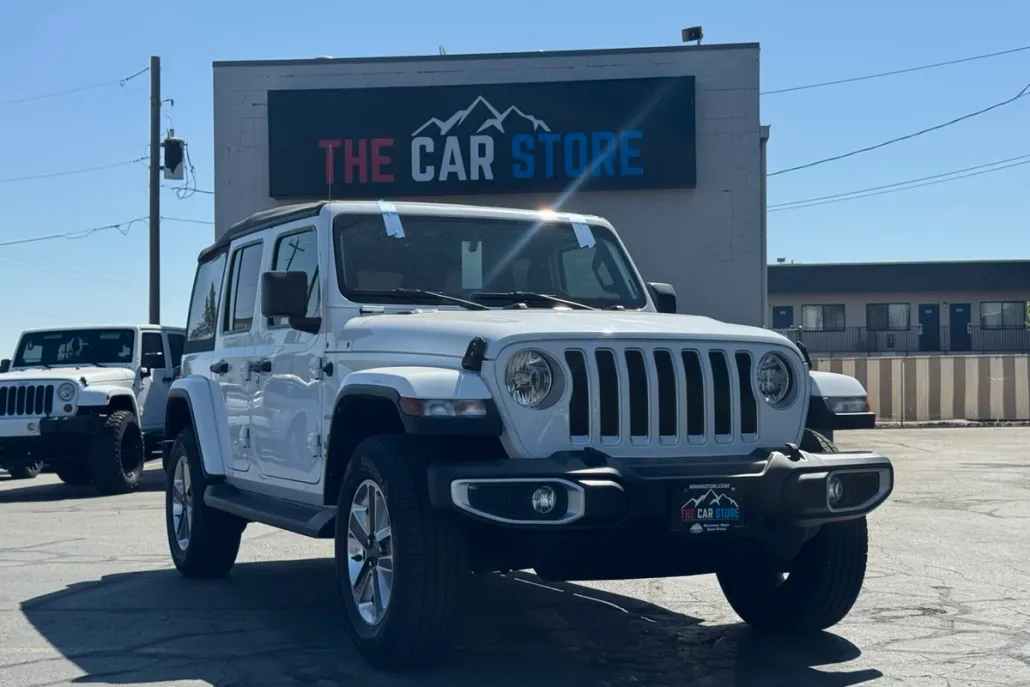 2022 Jeep Wrangler Unlimited Sahara photo 1