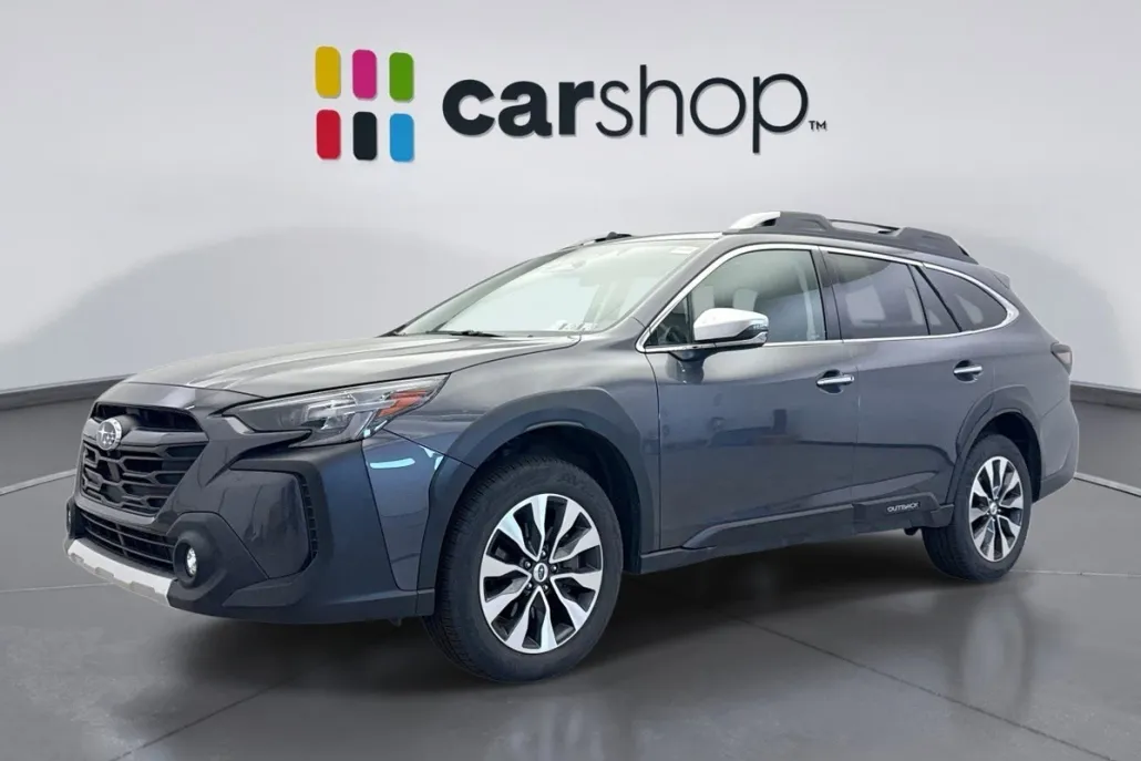 2023 Subaru Outback Touring XT photo 1