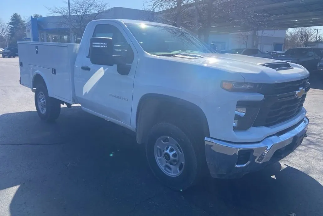 2024 Chevrolet Silverado 2500HD photo 1