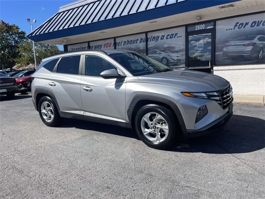 2024 Hyundai Tucson SEL photo 1