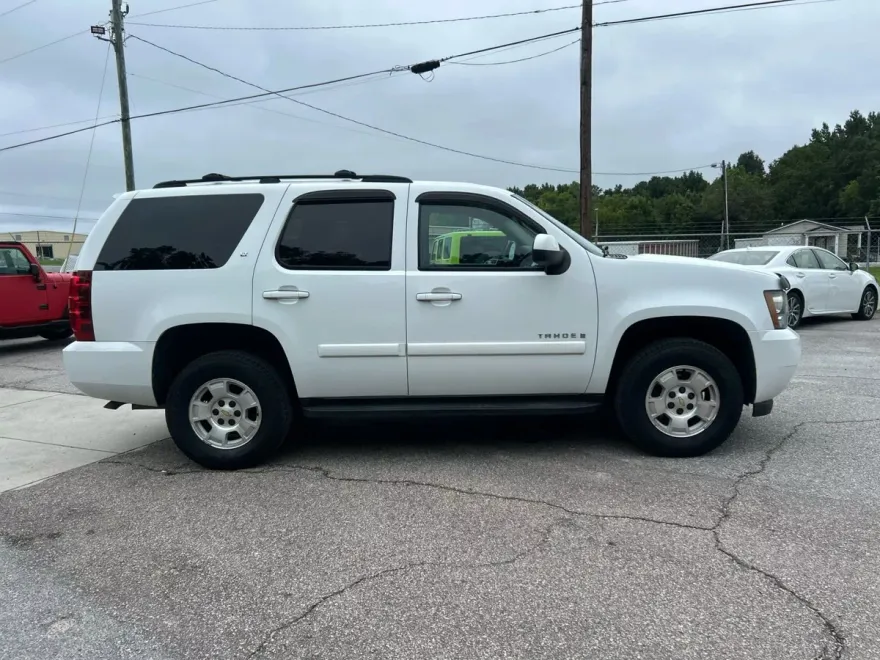 2008 Chevrolet Tahoe LT photo 1