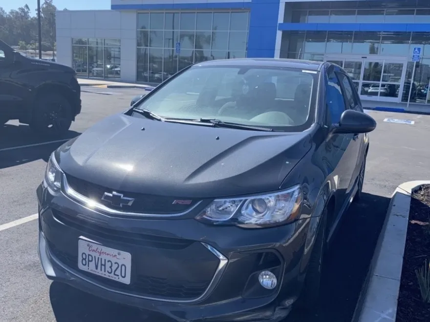 2020 Chevrolet Sonic LT photo 1