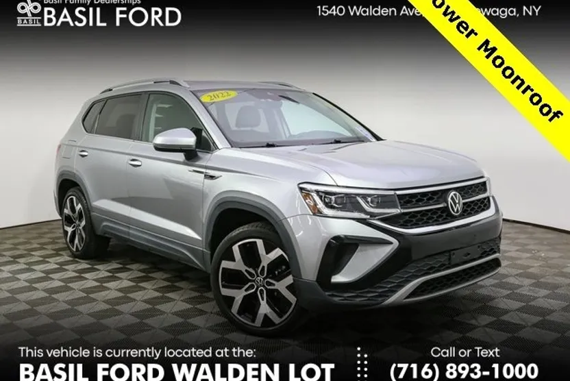 2022 Volkswagen Taos SEL photo 1