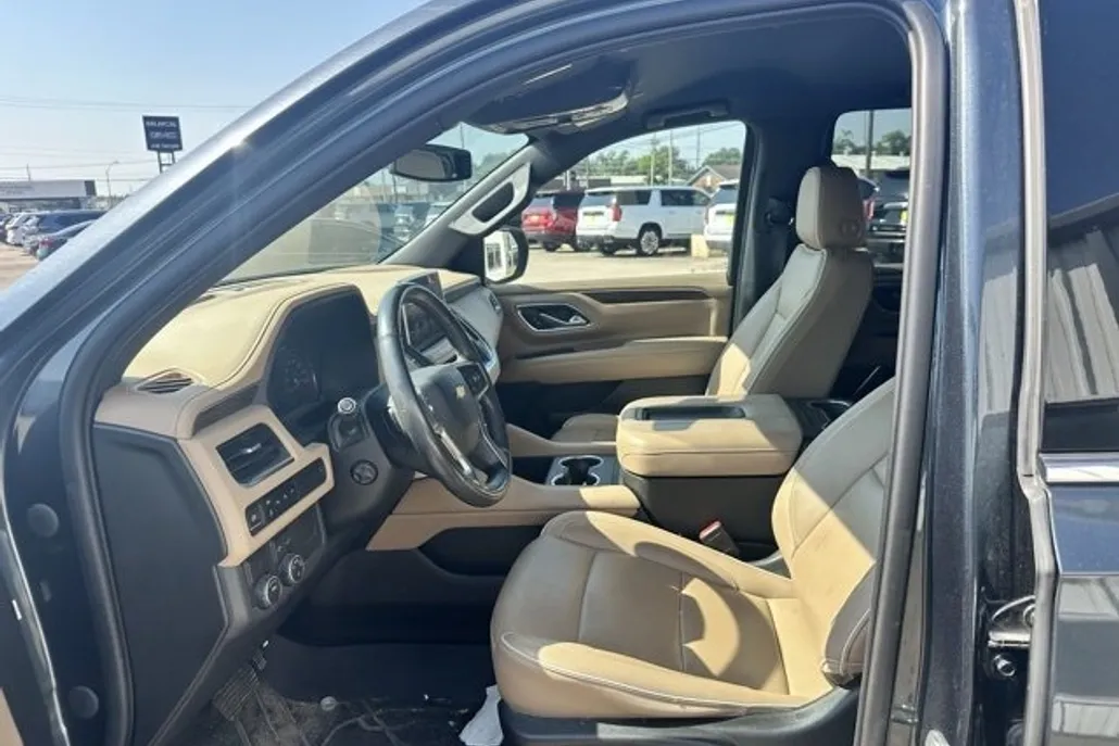 2021 Chevrolet Tahoe Premier photo 1