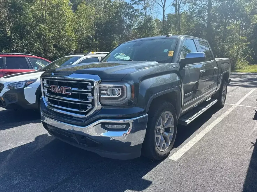 2018 Gmc Sierra SLT photo 1