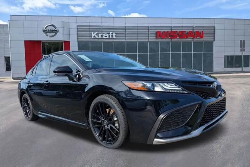 2022 Toyota Camry XSE photo 1