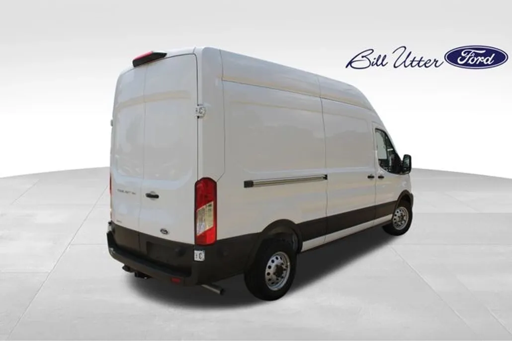 2025 Ford Transit photo 1