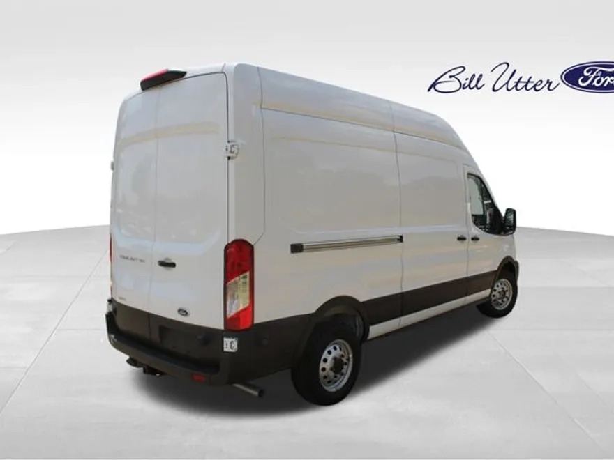2025 Ford Transit photo 1