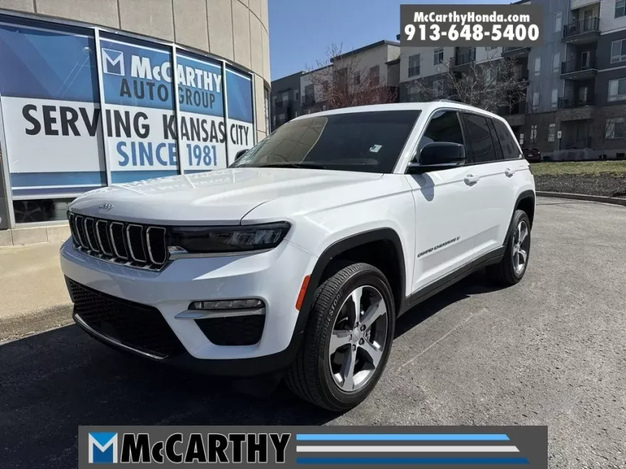 2023 Jeep Grand Cherokee Limited photo 1