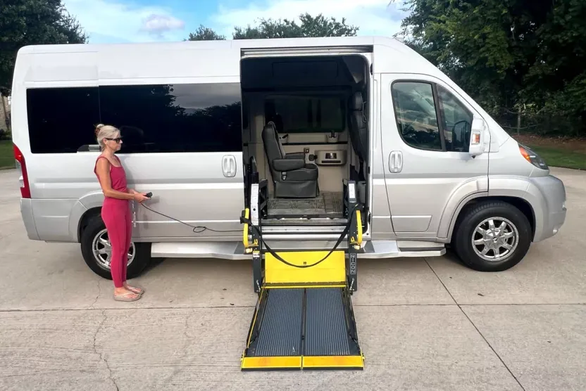 2017 Ram ProMaster 2500 Window Van photo 1