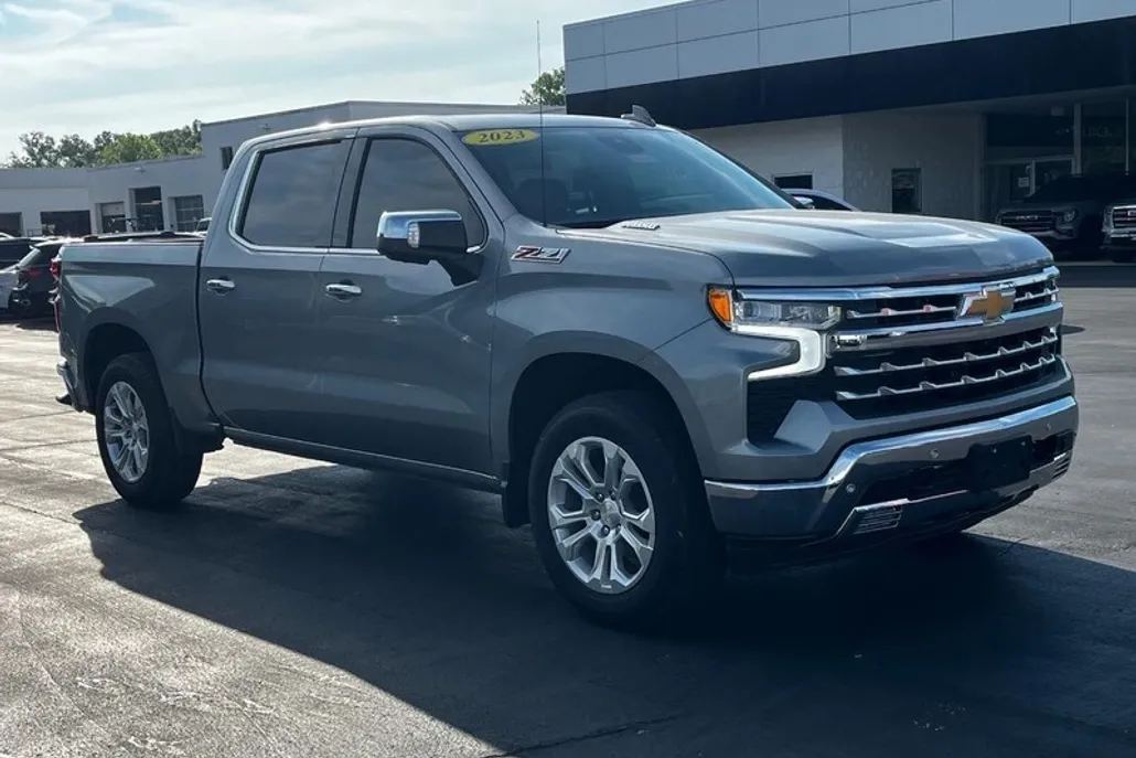2023 Chevrolet Silverado 1500 LTZ photo 1