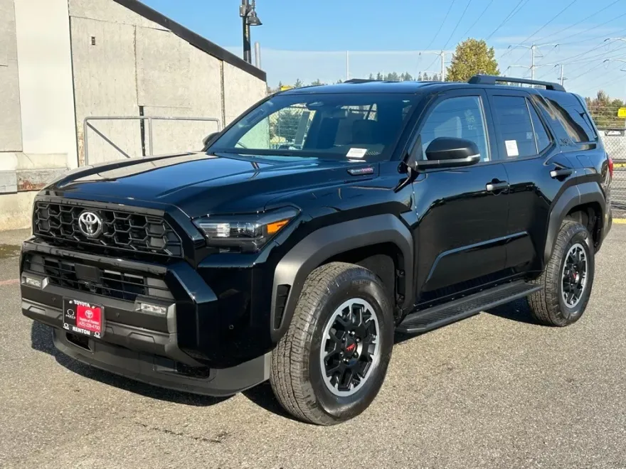 2025 Toyota 4Runner TRD Off-Road photo 1