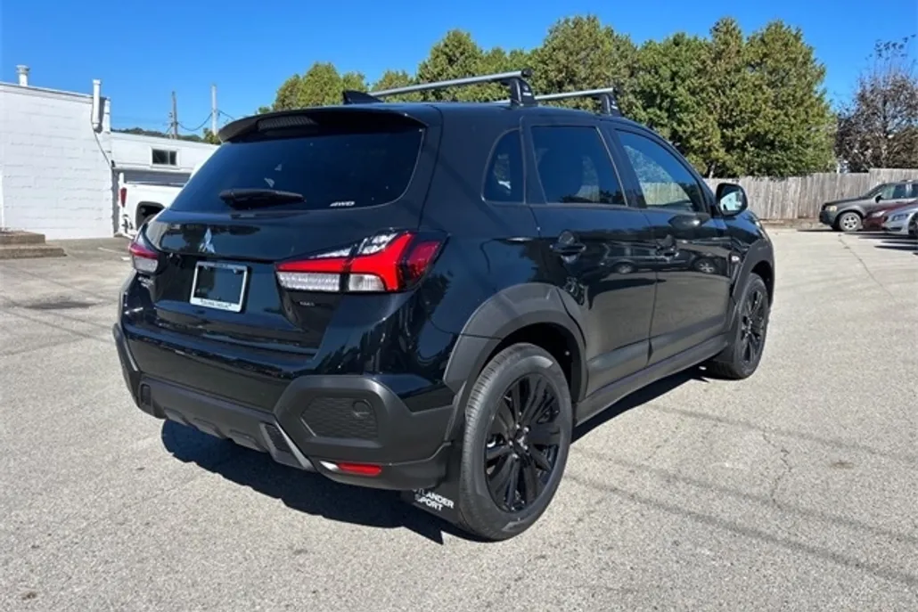 2025 Mitsubishi Outlander Sport ES SE LE photo 1