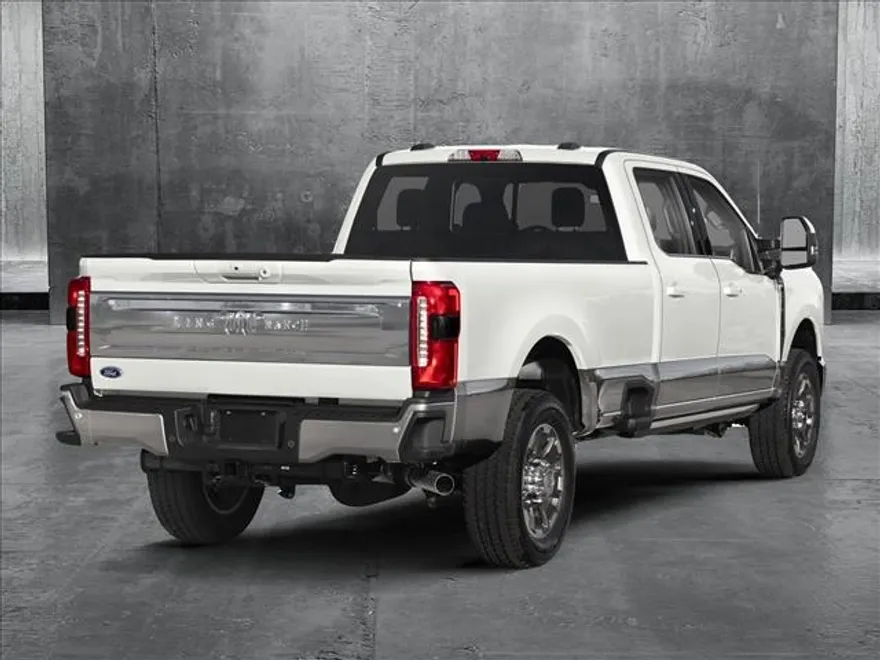 2025 Ford F-350 King Ranch photo 2