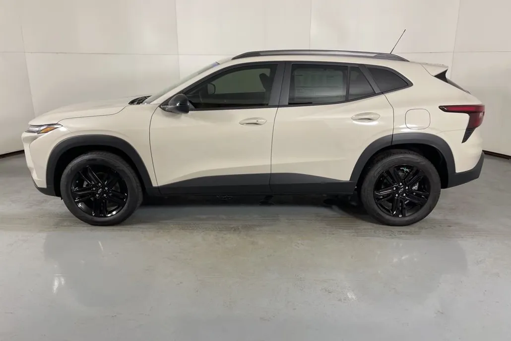 2026 Chevrolet Trax ACTIV photo 1