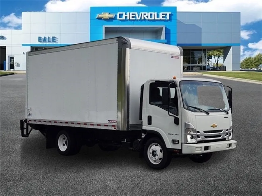 2025 Chevrolet Silverado 4500HD photo 1