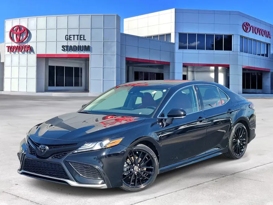 2023 Toyota Camry XSE photo 1
