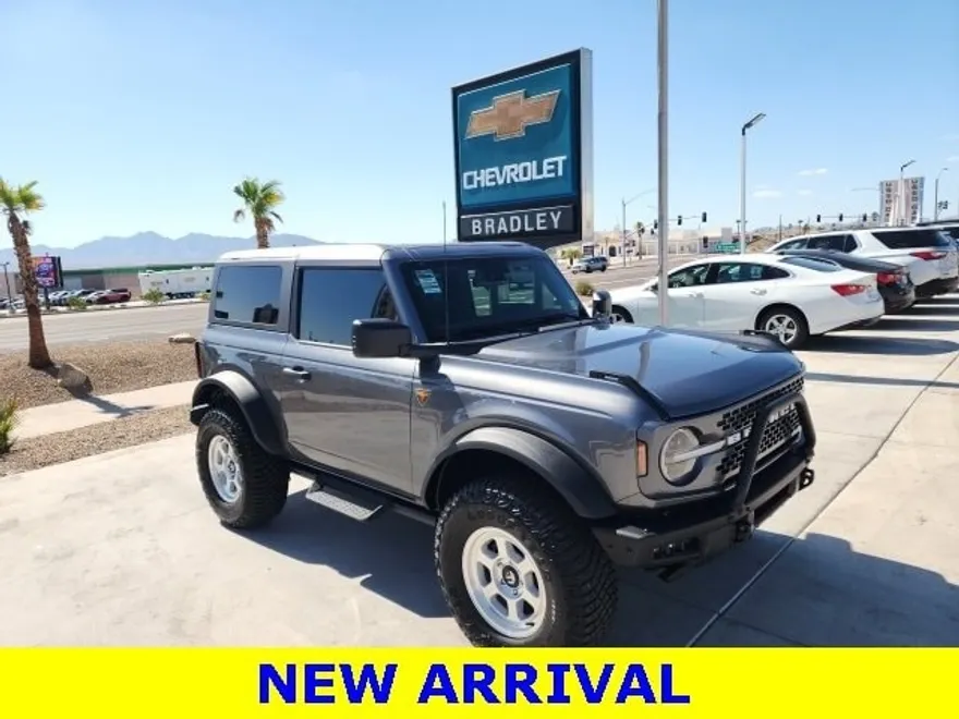 2024 Ford Bronco Badlands photo 1