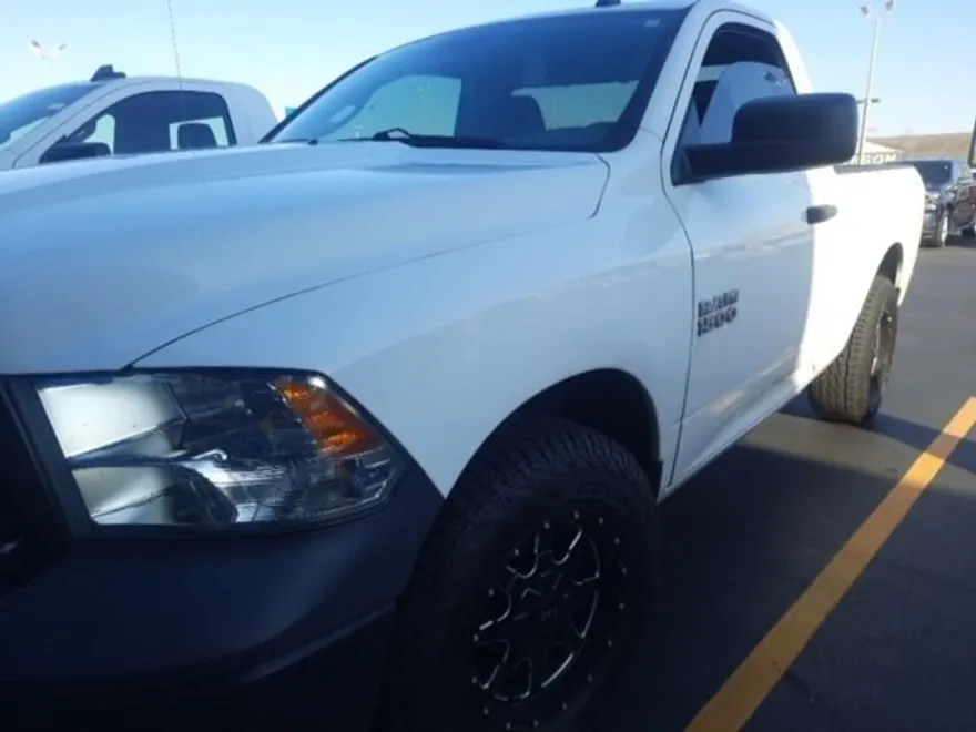 2015 Ram 1500 Tradesman photo 1