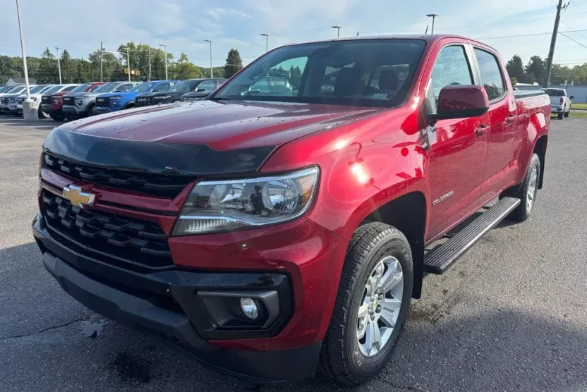 2021 Chevrolet Colorado LT photo 1