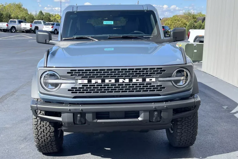 2025 Ford Bronco Badlands photo 1