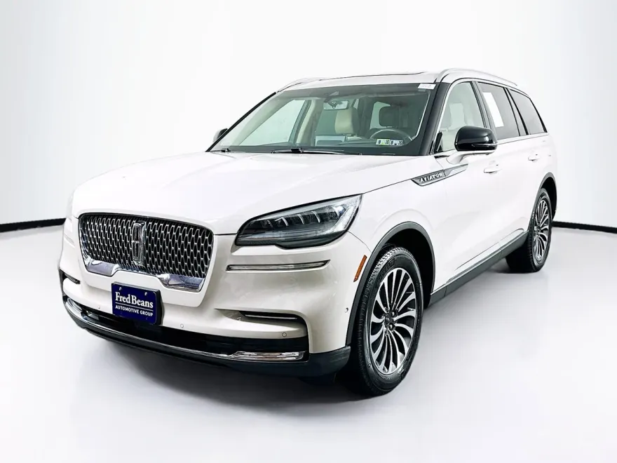 2023 Lincoln Aviator Reserve photo 1