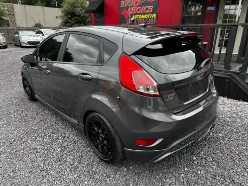 2017 Ford Fiesta ST photo 4