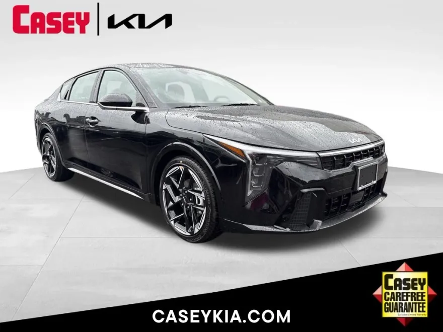 2025 Kia K4 GT-Line photo 1