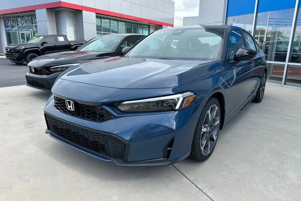 2025 Honda Civic Hybrid Sport Touring photo 1
