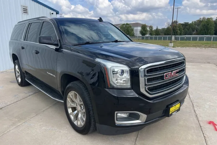 2016 Gmc Yukon XL SLT photo 1