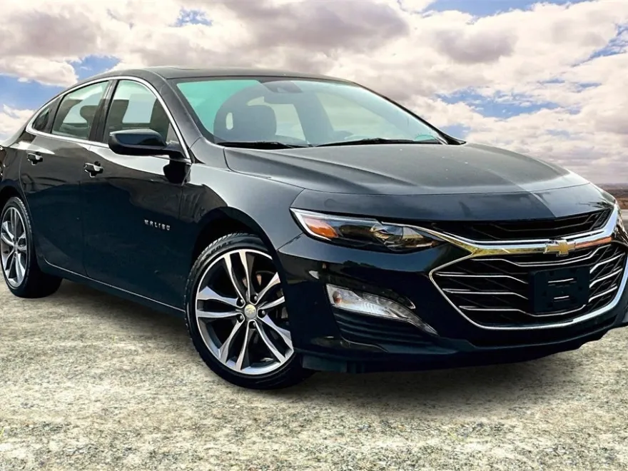 2023 Chevrolet Malibu 1LT photo 1