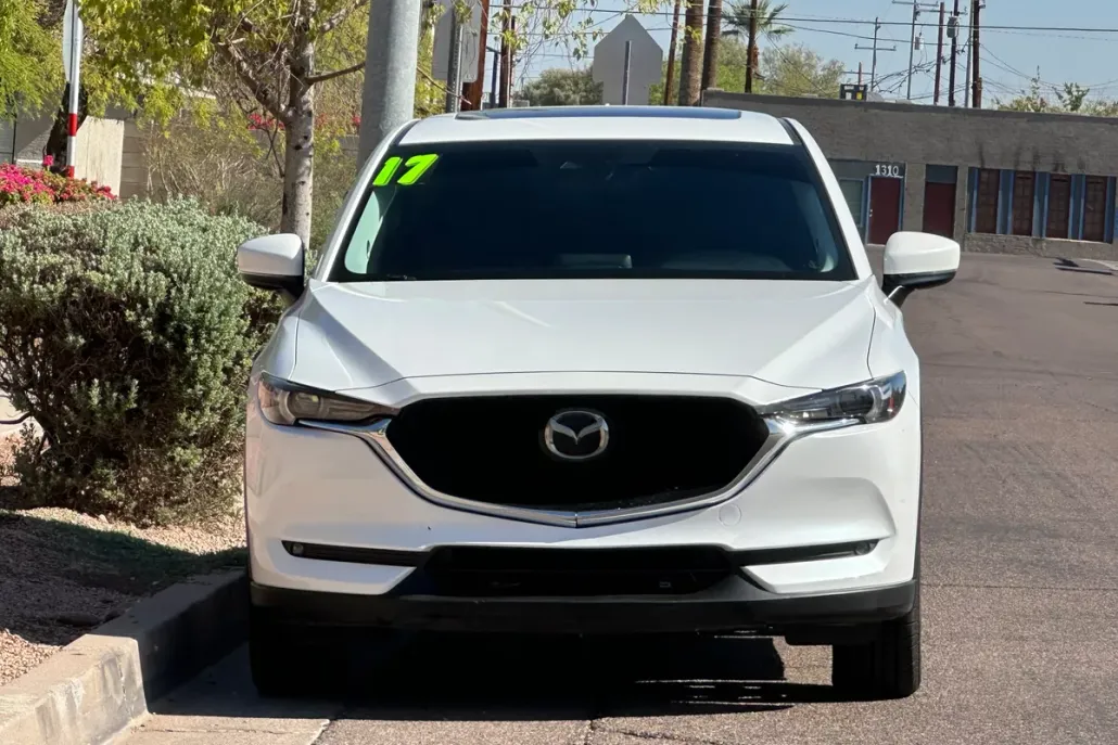 2017 Mazda CX-5 Grand Touring photo 1