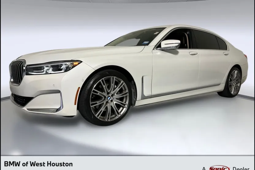 2022 Bmw 740i photo 1