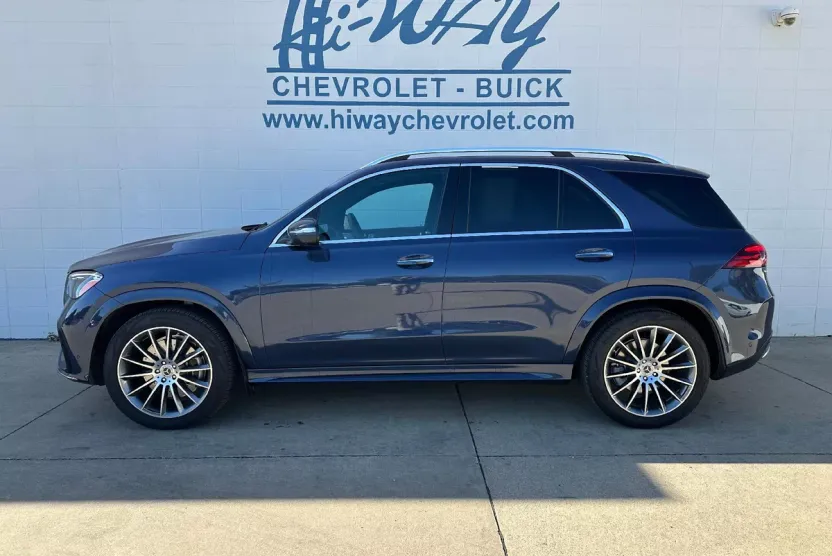 2024 Mercedes Benz GLE 450 photo 1