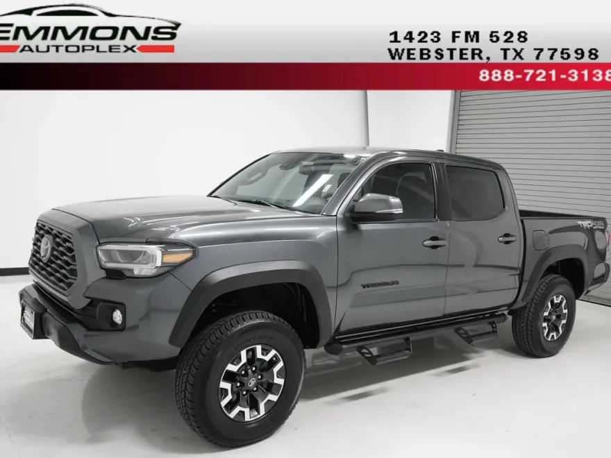 2020 Toyota Tacoma TRD photo 1