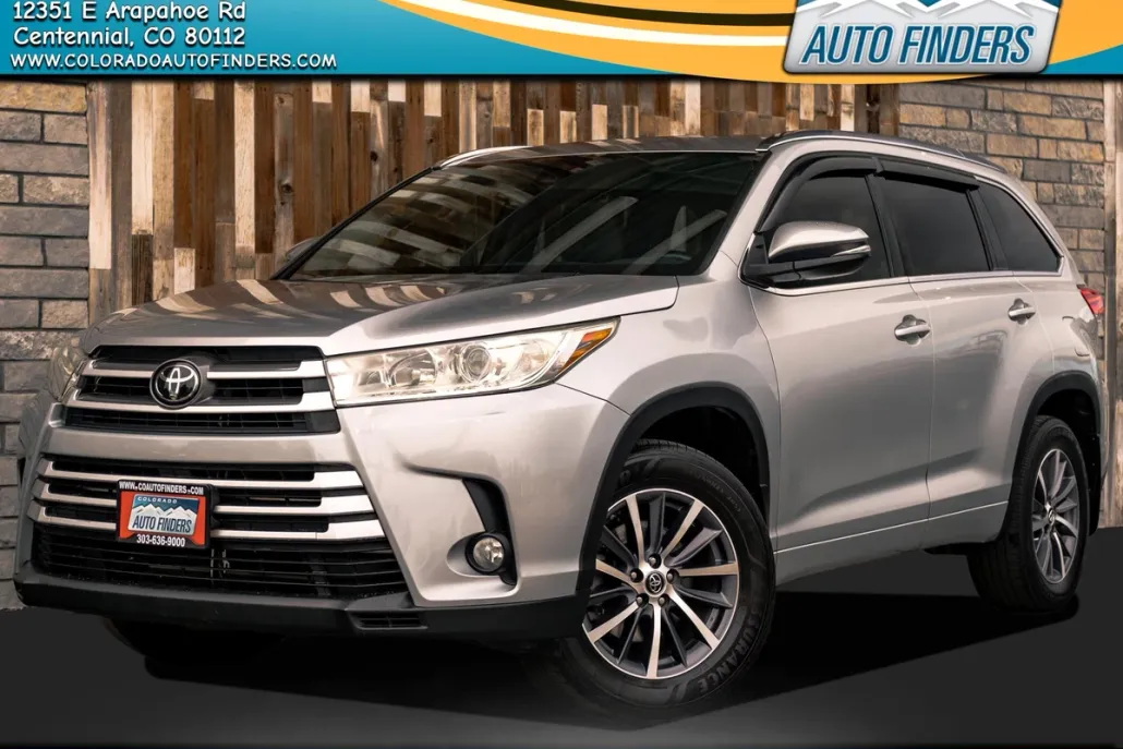 2017 Toyota Highlander XLE photo 1