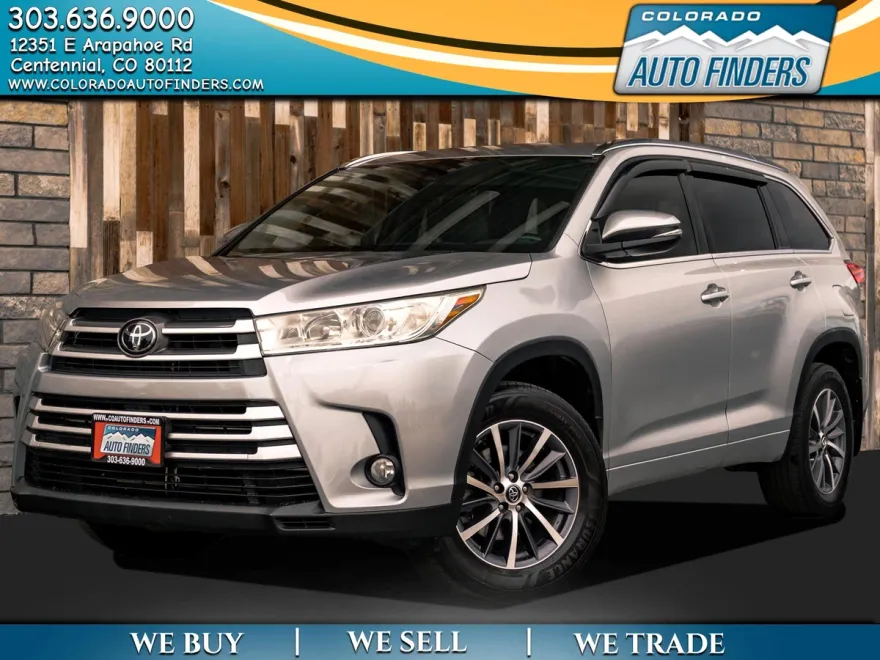 2017 Toyota Highlander XLE photo 1