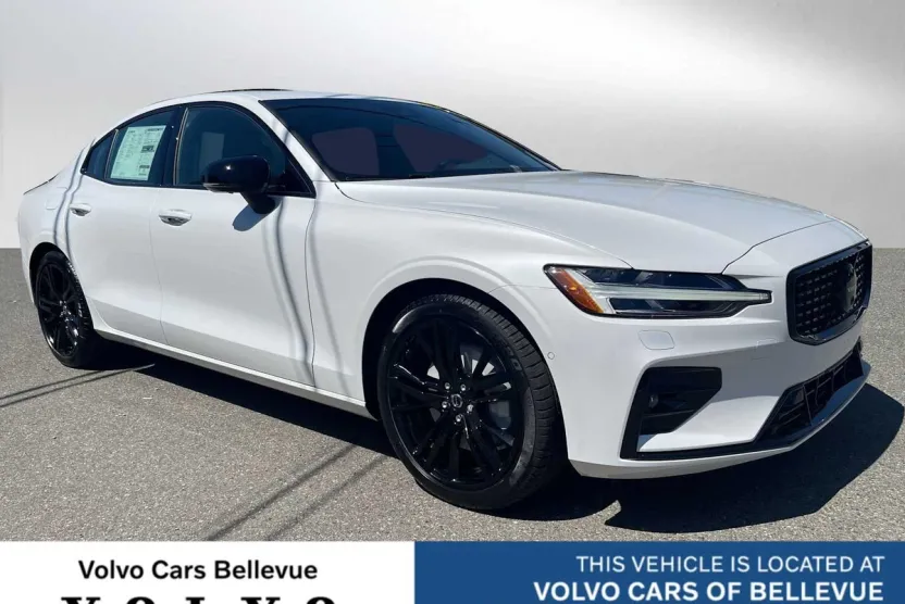 2024 Volvo S60 B5 Plus Black Edition photo 1