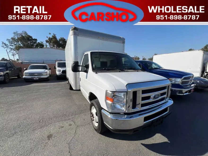 2019 Ford E-350 photo 1