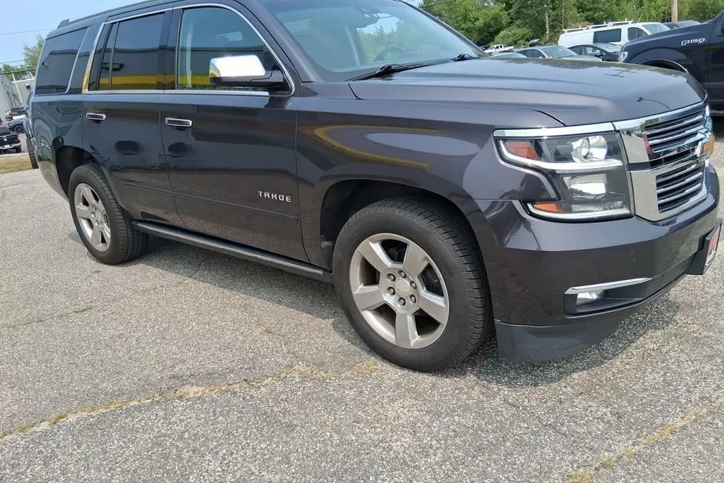 2017 Chevrolet Tahoe Premier photo 1