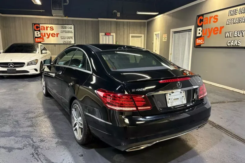 2015 Mercedes Benz E 400 4MATIC Coupe photo 1