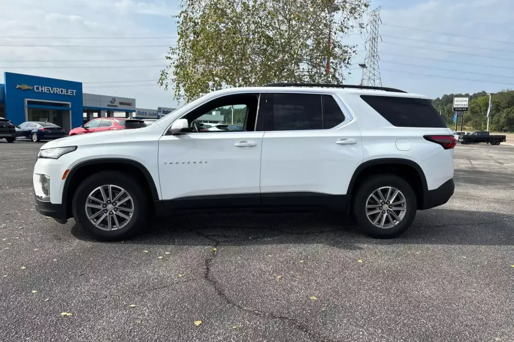 2022 Chevrolet Traverse Cloth photo 1