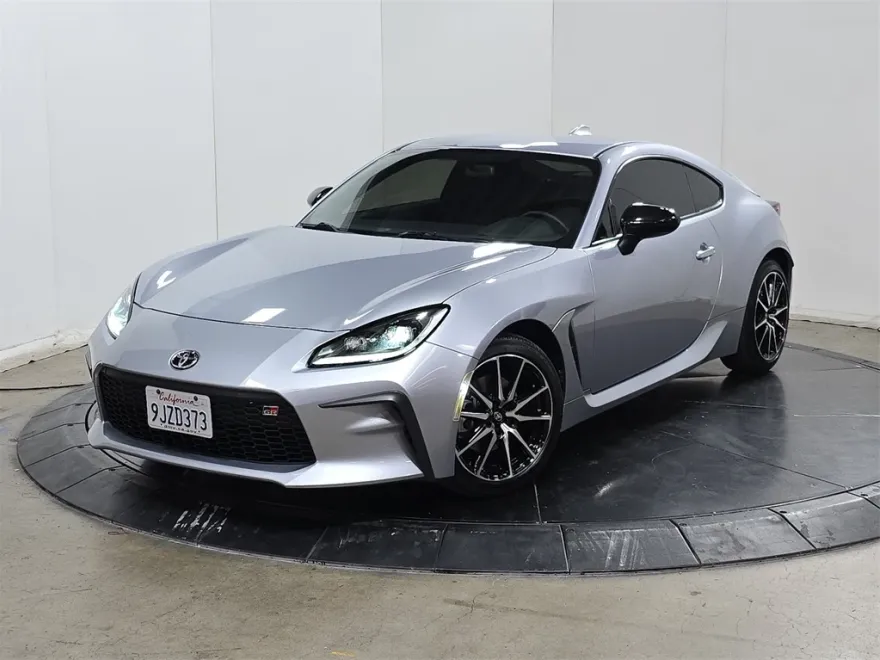 2023 Toyota GR86 photo 1