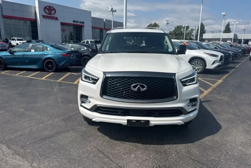 2023 Infiniti QX80 Premium Select photo 1