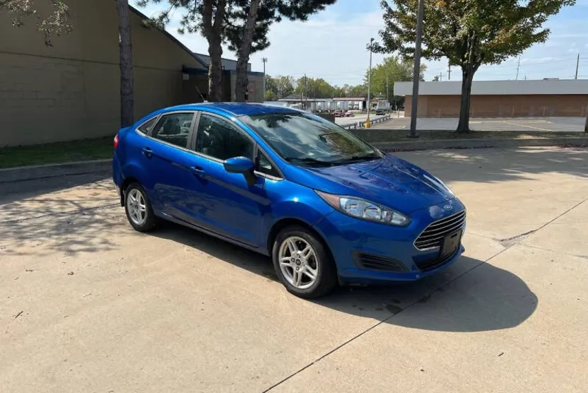 2019 Ford Fiesta SE photo 1