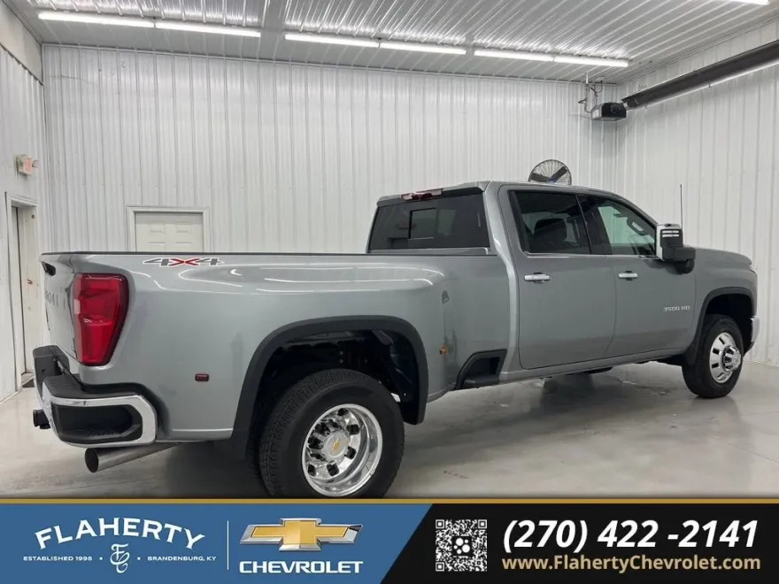 2026 Chevrolet Silverado 3500HD LTZ photo 1
