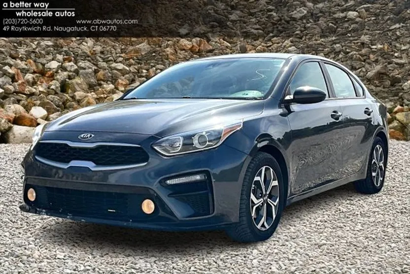 2020 Kia Forte FE LXS photo 1