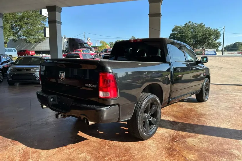 2018 Ram 1500 Express photo 1