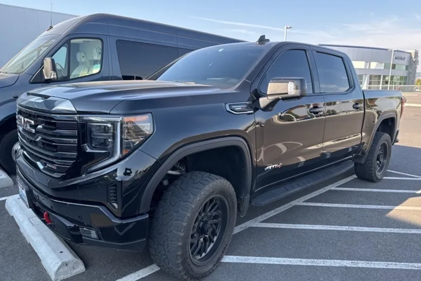 2022 Gmc Sierra 1500 AT4 photo 1