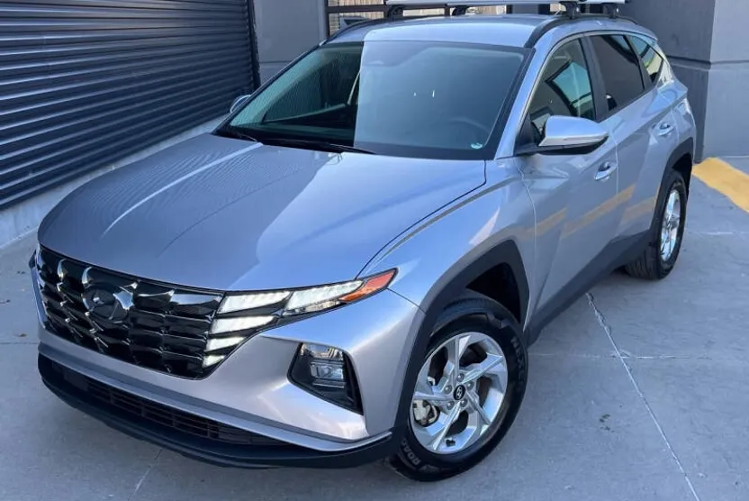 2022 Hyundai Tucson SEL photo 1